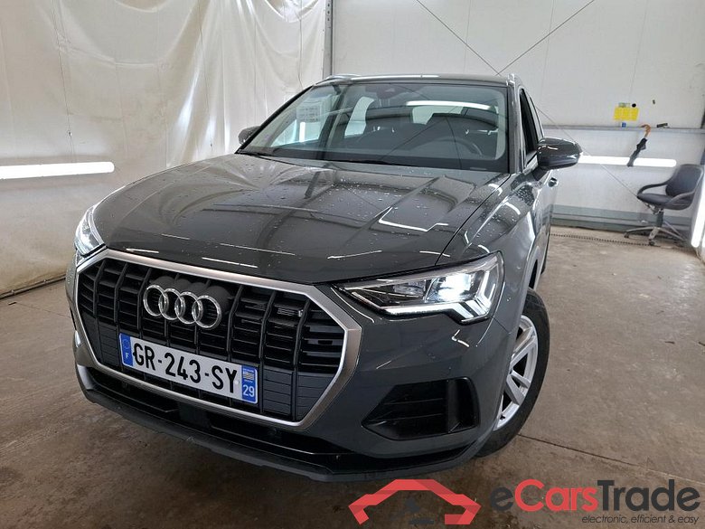 AUDI Q3 / 2018 / 5P / SUV 45 TFSI E 245 S TRONIC BUSINESS LINE