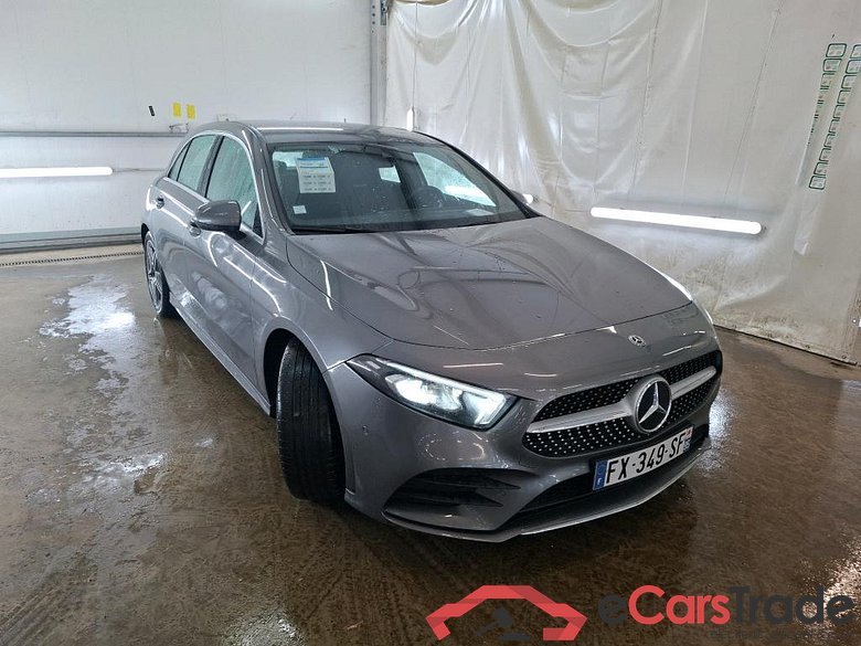 MERCEDES-BENZ Classe A Compact / 2018 / 5P / Berline A 180 AMG Line 7G-DCT #4