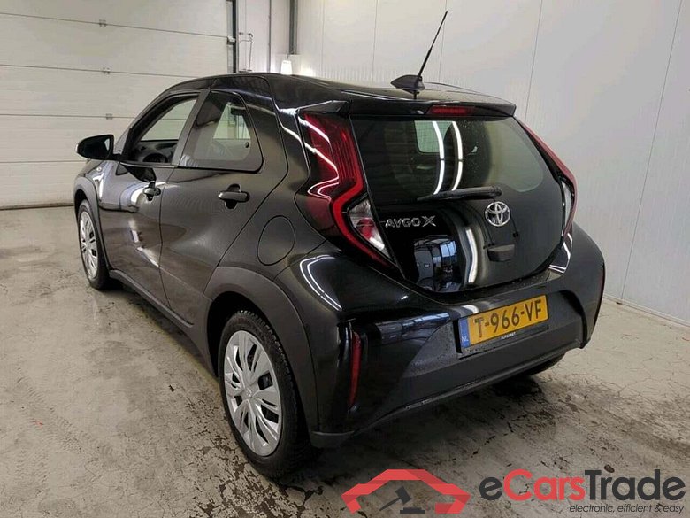 TOYOTA Aygo X 1.0 VVT-i MT Play #6