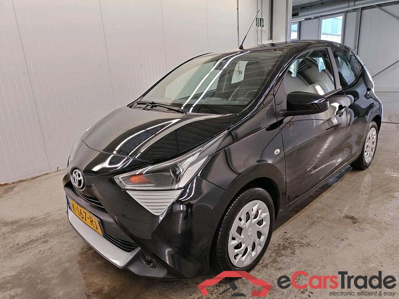 TOYOTA Aygo 1.0 VVT-i x-play