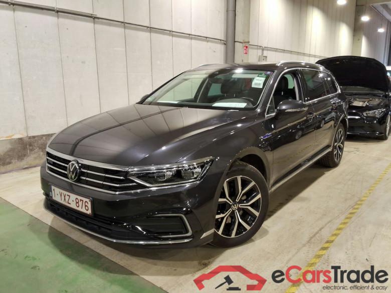 VOLKSWAGEN PASSAT VARIANT 1.4 TSI MSQ VARIANT GTE BUSINESS #1