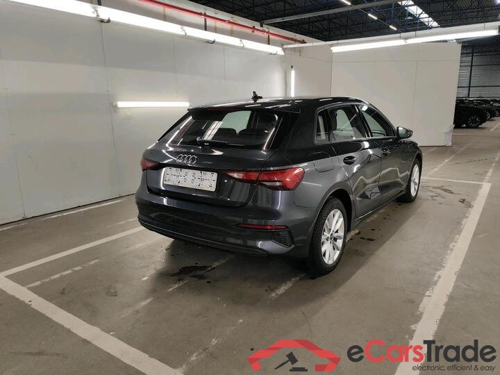 Audi A3 Sportback A3 Sportback 1.0 30 TFSi Attraction 81kW/110pk  5D/P Man-6 (4 seizoenen Banden) - CO2 indicatief #4