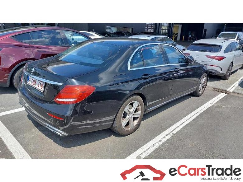 Mercedes-Benz E200d Avantgarde Aut. MULTIBEAM 1/2 Sport-Leather Navi KeylessGo Camera Klima PDC ... #2