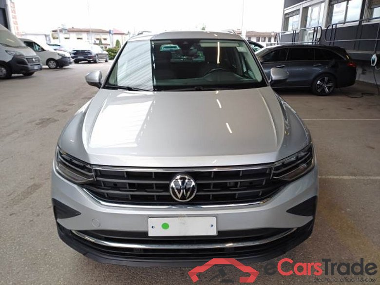 VOLKSWAGEN TIGUAN / 2020 / 5P / SUV 2.0 TDI SCR 110KW LIFE DSG #6