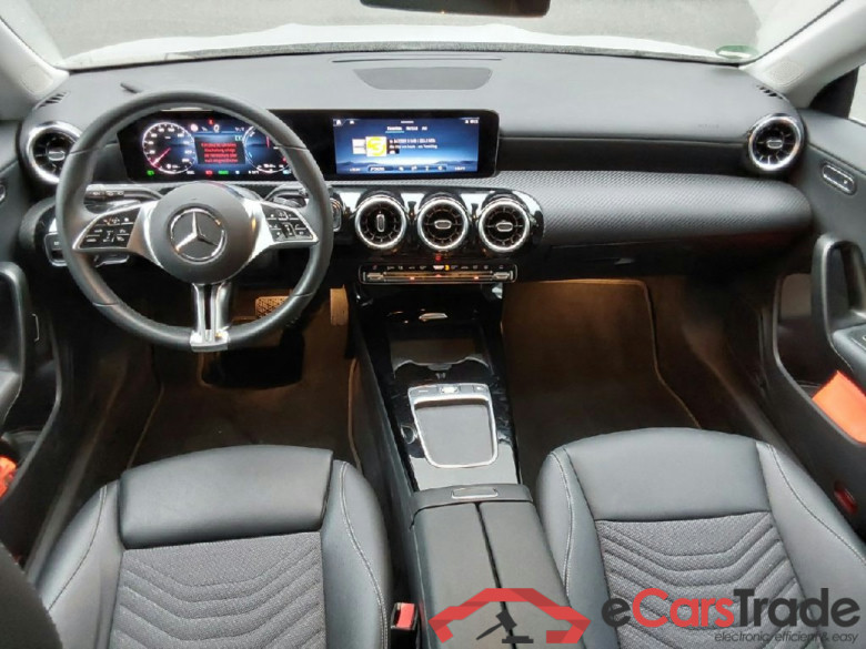 CLA -Klasse Shooting Brake CLA 250 e (118.685) 1.3 160KW AT8 E6d #3