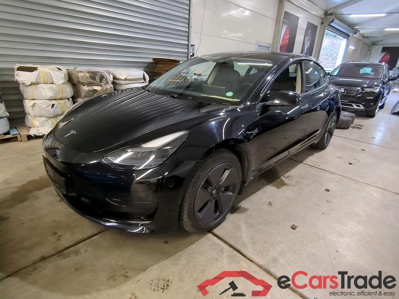 TESLA Model 3 RWD Hinterradantrieb 4d 239kW