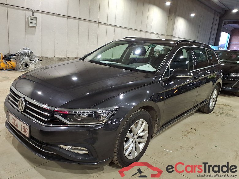 VOLKSWAGEN PASSAT VARIANT DIESEL - 2019 1.6 TDi SCR Style Business DSG #1