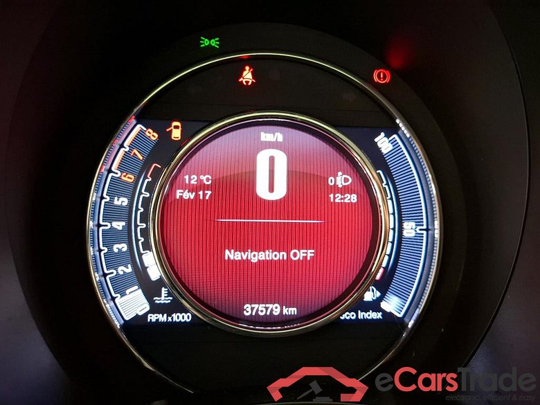 FIAT 500  2015  3P  Berline Hybrid 10 BSG 70 ch Dolcevita #6