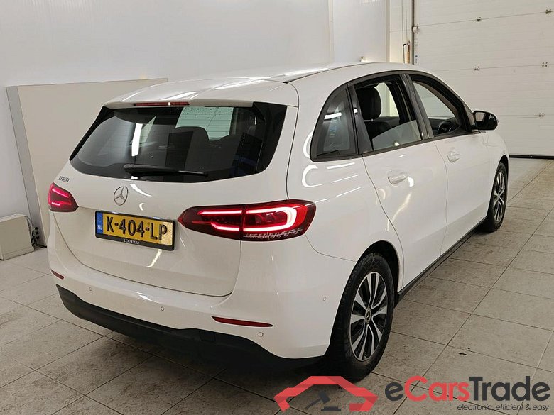 Mercedes-Benz B-Klasse B 180 7G-DCT Business Solution 5d #2