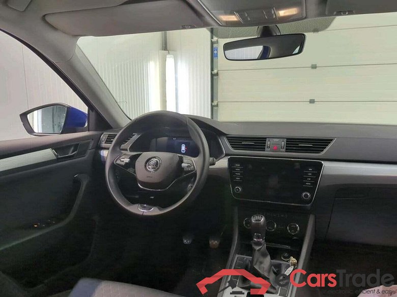 SKODA Superb Combi 1.5 TSI Business Ed. #3