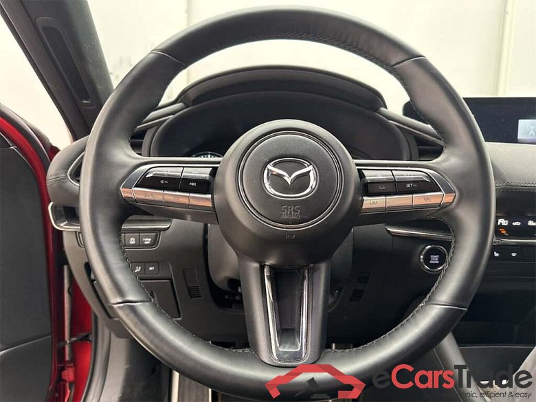 Mazda 3 2.0 e-SA-X Luxury #5