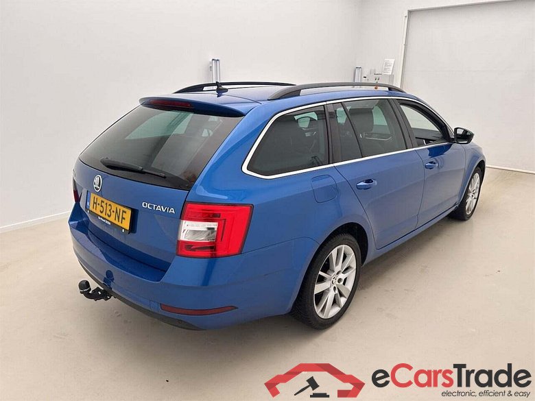 SKODA Octavia Combi 1.5 TSI Bns Edition #2