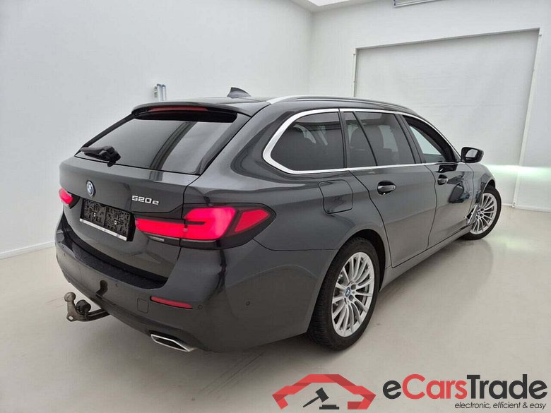 BMW 5-SERIE TOURING 520E AUT #2