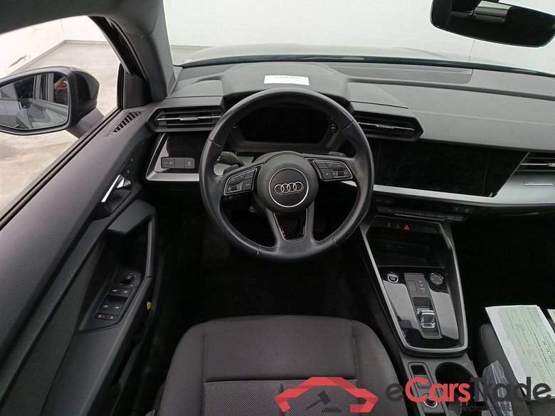 Audi A3 Sportback 2.0 30 TDi 85kW S tronic Business Ed. 5d #1