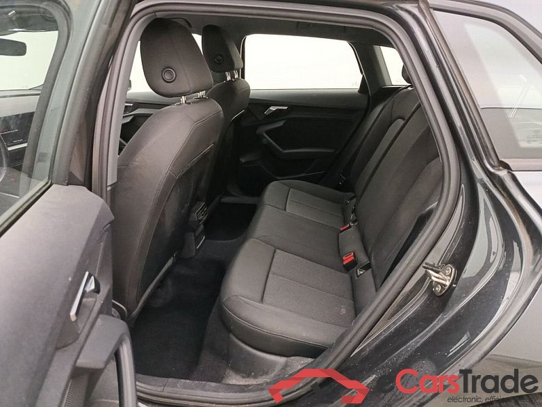Audi A3 Sportback 2.0 30 TDi 85kW S tronic Business Ed. 5d #2