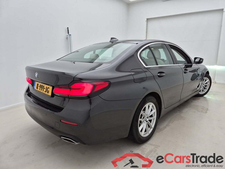 BMW 5-serie 520i High Ex. Ed. #2