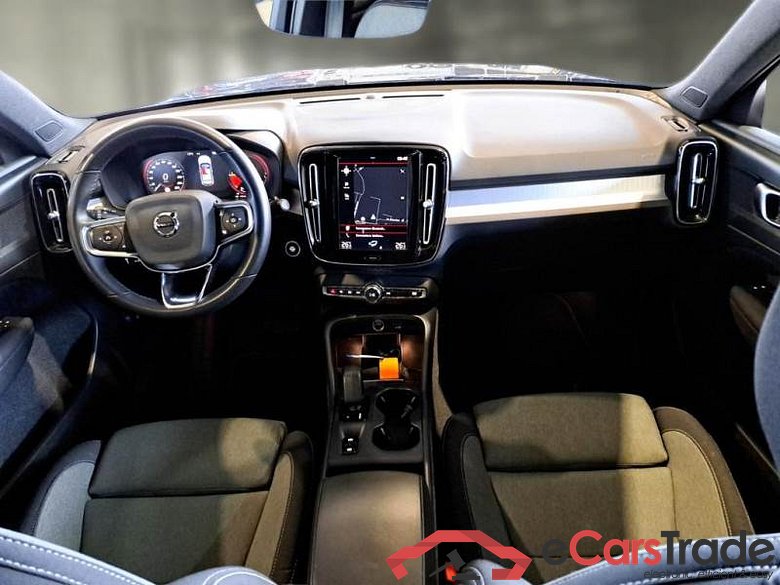 VOLVO XC40 / 2021 / 5P / SUV T4 RECHARGE PLUG-IN AUTO CORE #3