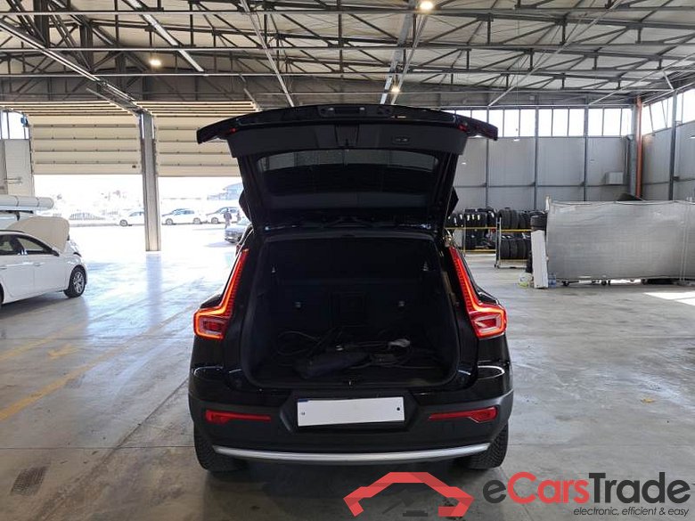 VOLVO XC40 / 2021 / 5P / SUV T4 RECHARGE PLUG-IN AUTO CORE #5