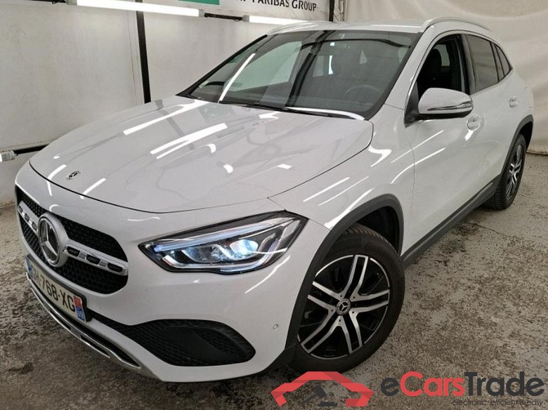 Mercedes GLA 200d Aut. LED-Xenon Widescreen Navi 1/2 Sport-Leather KeylessGo Camera Klima PDC ... #1