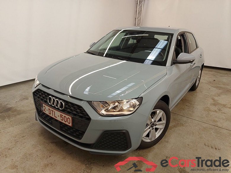 Audi A1 Sportback 1.0 25 TFSI 70kW Attraction 5d
