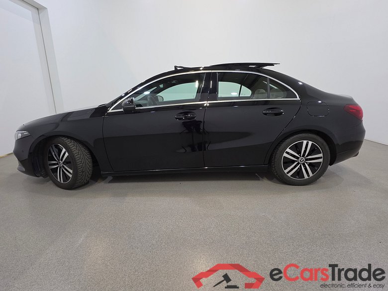 Mercedes A 200d Limo Aut. Pano LED-Xenon Widescreen Ambient Navi Sport-Leather KeylessGo Camera Klima PDC ... #2