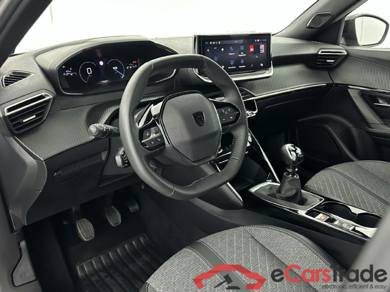 Peugeot 2008 Allure 1.2 PureTech 100ch #6