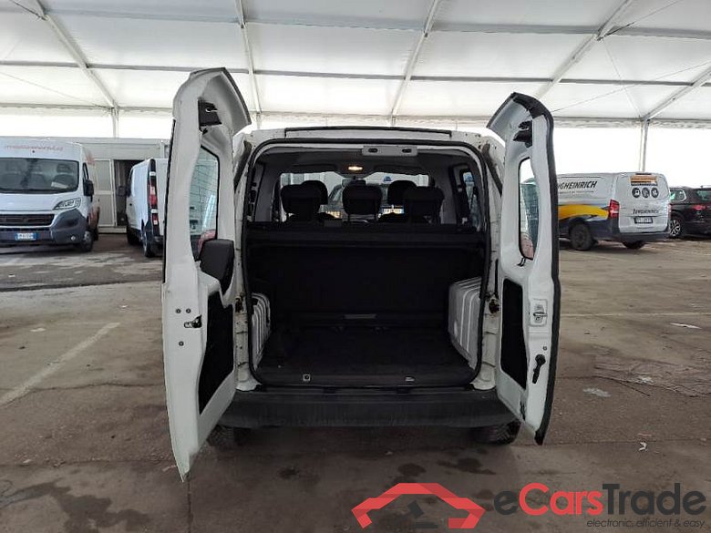 FIAT FIORINO / 2016 / 4P / COMBI COMBI SEMIV.1.4 B.77 CV E6D-TEMP M1 SX #5