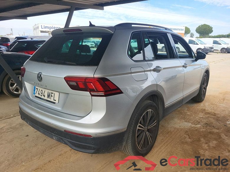 VOLKSWAGEN Tiguan / 2020 / 5P / todoterreno Life 2.0 TDI 90kW (122CV) #2
