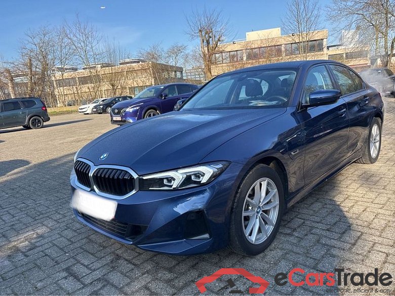 BMW 320e Plug-In Hybrid Aut. LED-Xenon LC-Pro Navi KeylessGo Camera Klima PDC ...