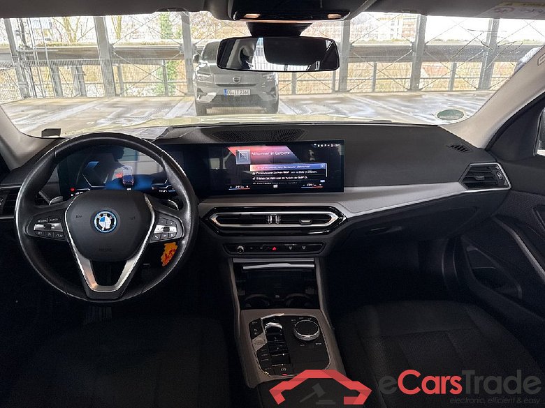 BMW 3er 320e Aut. 4d 120kW #3