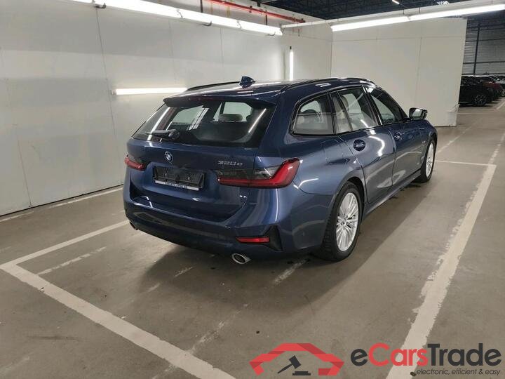 BMW 3 Reeks Touring 3 Reeks Touring 320e (150 kW) (PHEV) 150kW/204pk  5D/P Auto-8 #4