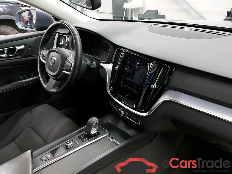 VOLVO - VOL V60 B4 D 197PK GEARTRONIC Momentum Core & Light Pack #3