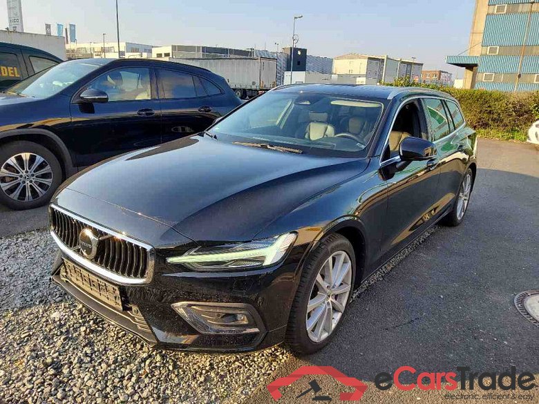 Volvo V60 Kombi (2018->) DE - Kb5 B4 (Diesel) EU6d, Ultimate Bright Mild-Hybrid (EURO 6d), 2021 - 2022 #1