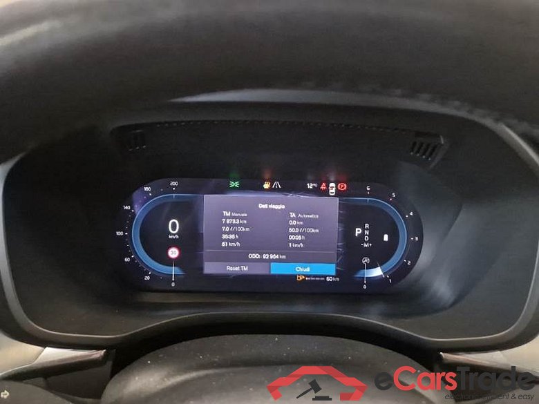 VOLVO XC60 / 2021 / 5P / SUV B4 D AUTOMATICO CORE #4