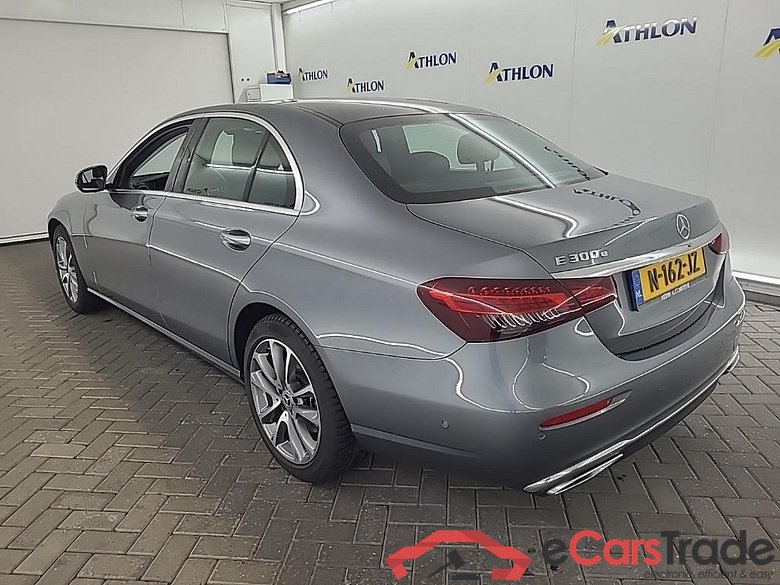 MERCEDES-BENZ E-Klasse Limousine E 300 e 9G-TRONIC Bus Sol Lux 4D 235kW #4