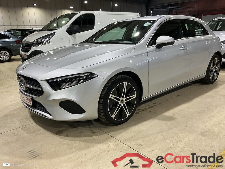 MERCEDES-BENZ A-CLASS 1.3 A 250 E LUXURY LINE DCT