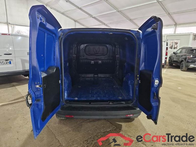 FIAT DOBLÒ CARGO / 2014 / 4P / VETT. FURGONATA MAXI LH1 EASY 1.6 MJET 105CV E6D-F SeS #4