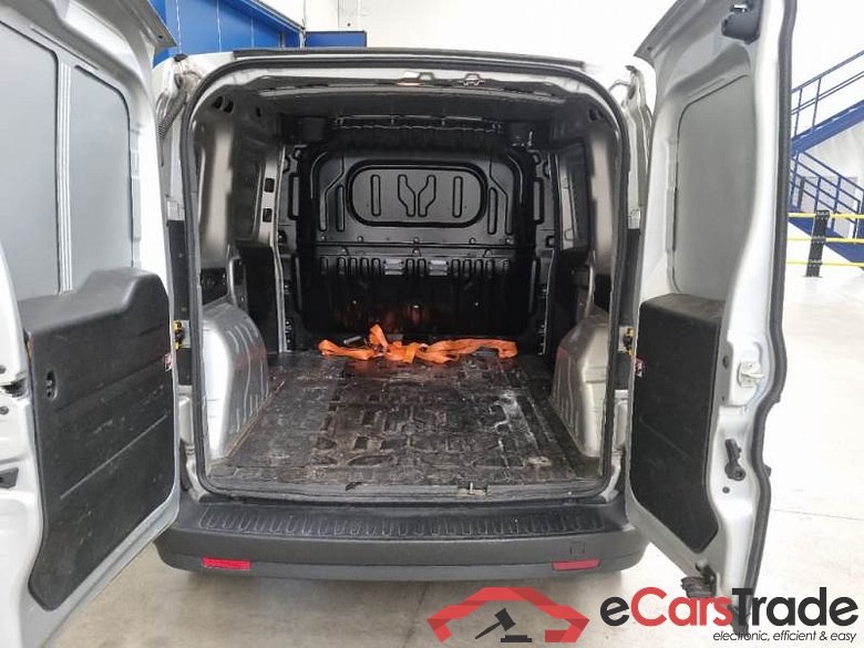 FIAT DOBLÒ CARGO / 2014 / 4P / VETT. FURGONATA CH1 LOUNGE 1.6 MJET 120CV E6D-F SeS #5
