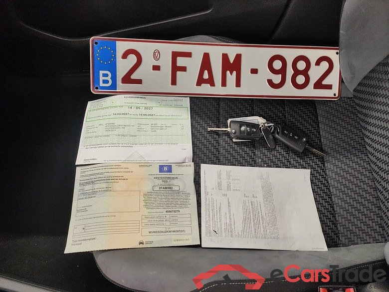 Volkswagen Golf VII 1.5 TSi ACT 110kW Highline DSG 5d #4