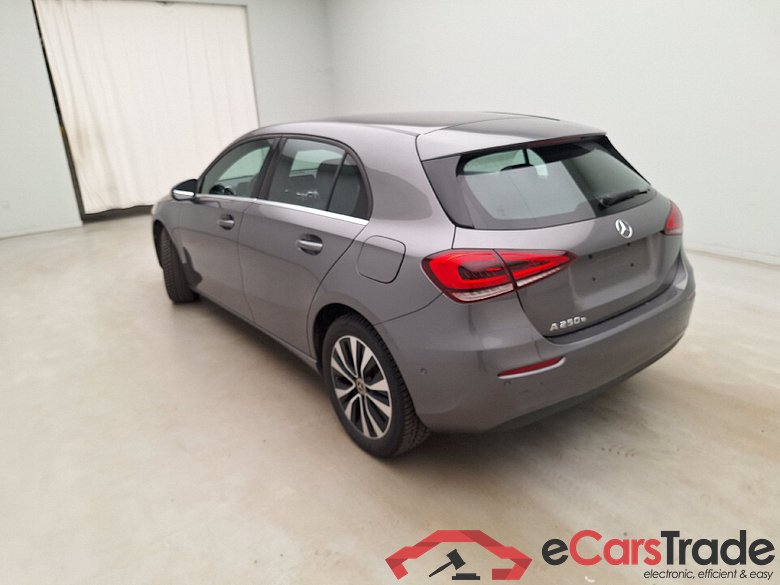 Mercedes, A-Class '18 PHEV, Mercedes-Benz A-Klasse A 250 e Business Line 5d #6