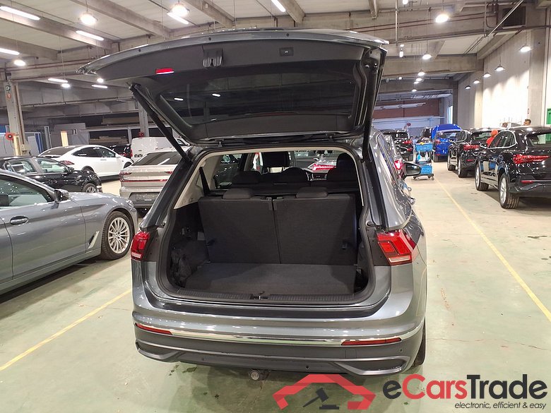 VOLKSWAGEN TIGUAN ALLSPACE 1.5 TSI LIFE DSG #3