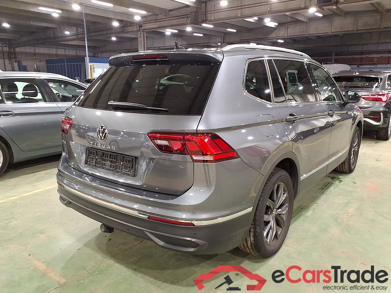 VOLKSWAGEN TIGUAN ALLSPACE 1.5 TSI LIFE DSG #4