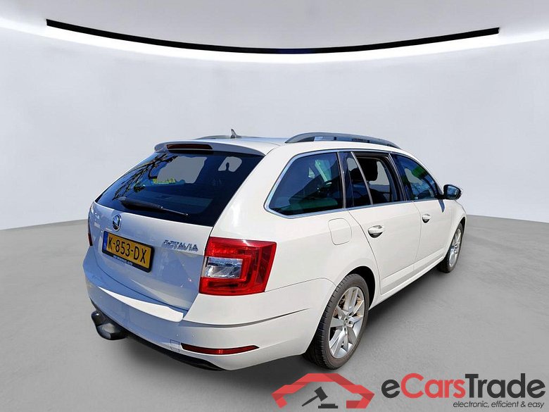 SKODA Octavia Combi 110 kW #5