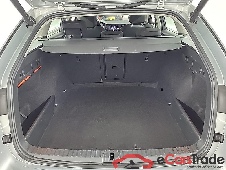 SKODA Octavia Combi 1.0 TSI e-TEC MHEV DSG Business Edition 5D 81kW #5