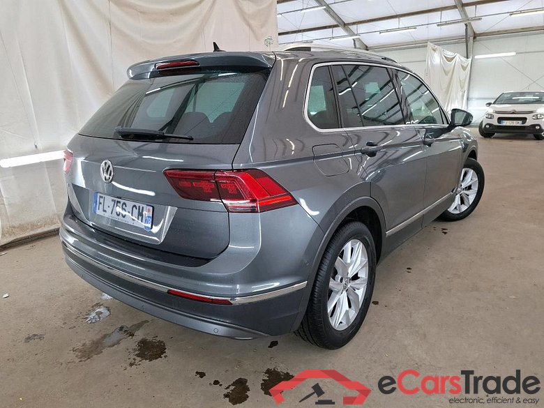 VOLKSWAGEN Tiguan / 2016 / 5P / SUV 1.5 TSI 150 EVO DSG7 Carat #3