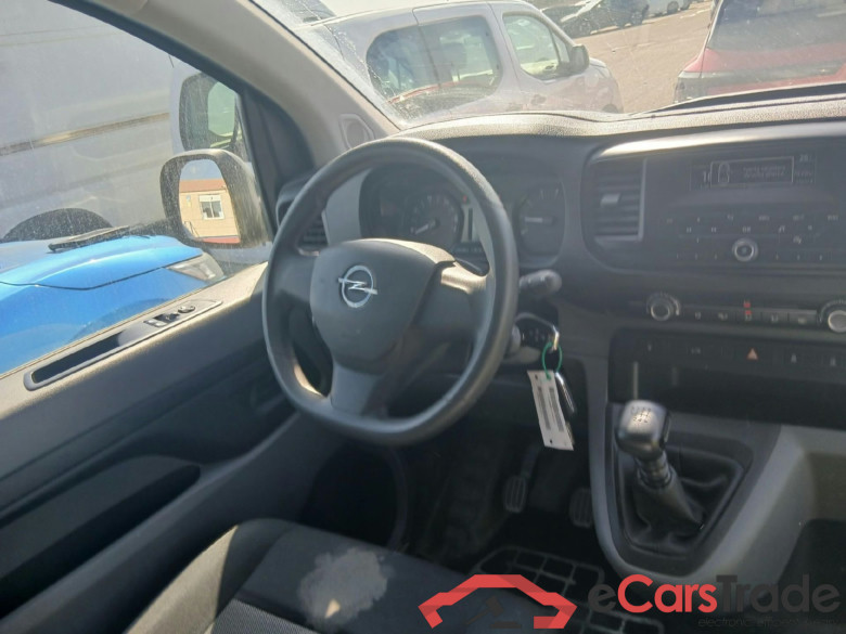 OPEL Vivaro / 2019 / 4P / furgón 1.5 Diésel 88kW (120CV) M Std Express #3