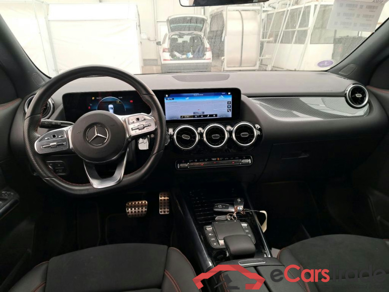 MERCEDES-BENZ GLA / 2020 / 5P / SUV 1.3 GLA 200 AMG LINE DCT #5