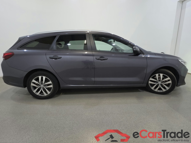 Hyundai i30 1.6 CRDI Twist Navi KeylessGo Klima PDC ... #5