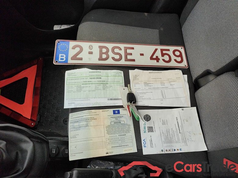 Fiat Doblo Cargo 1.6 Multijet 90 Base SWB 3d #4
