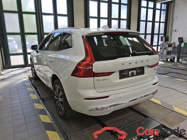 Volvo XC60 (03.2017->) DE - SUV5 B5 (Benzin) 2WD EU6d, Inscription Mild-Hybrid, (Facelift) 2021 - 2022 #4